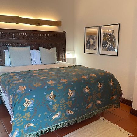 Bed and Breakfast The Quixote House Каминья Экстерьер фото