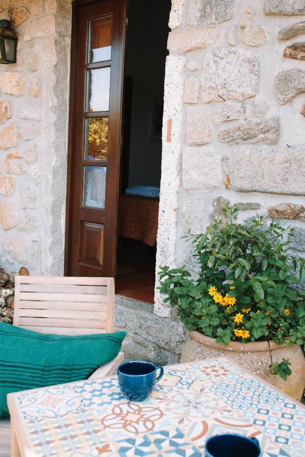 Bed and Breakfast The Quixote House Каминья Экстерьер фото