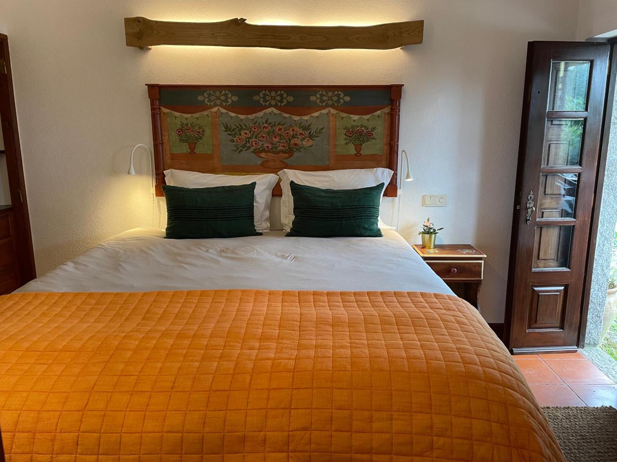 Bed and Breakfast The Quixote House Каминья Экстерьер фото